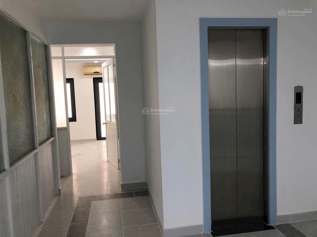 Bán nhà mặt phố tại bùi bằng đoàn, tân phong, quận 7, dt 6 x 18,5. 5 lầu thang máy. giá 28,9 tỷ,