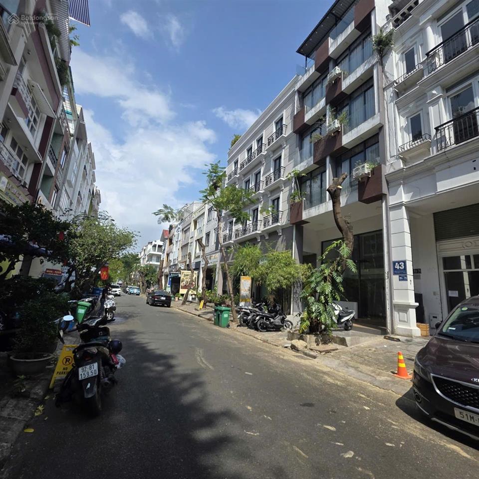 Nhà mặt tiền phố bùi bằng đoàn pmhq7, 6 x 18.5. 5 tầng 26,2 tỷ, 111m2, giá bình dân 0961 830 ***