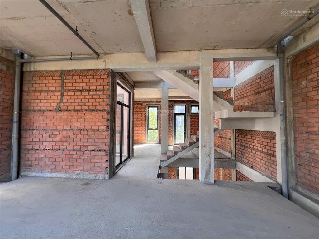 Bán biệt thự compound 5pn, 5wc gs zeitgeist city, nhà bè. cách q1 9km 22,9 tỷ, 161m2, chuẩn đẹp