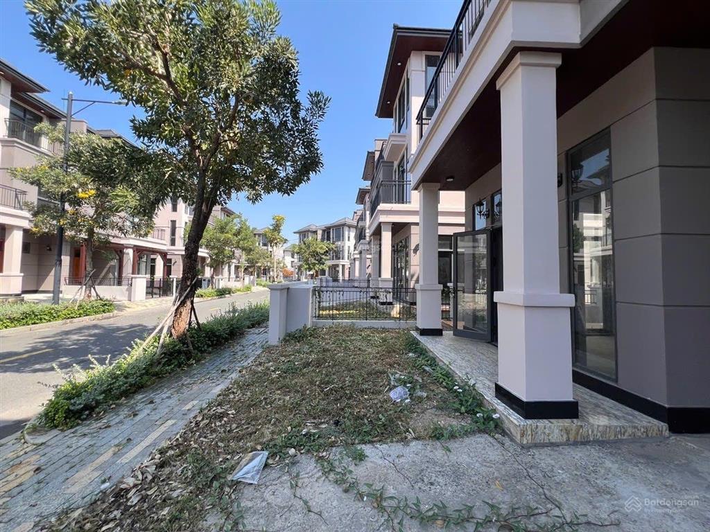 Bán biệt thự compound 5pn, 5wc gs zeitgeist city, nhà bè. cách q1 9km 22,9 tỷ, 161m2, chuẩn đẹp