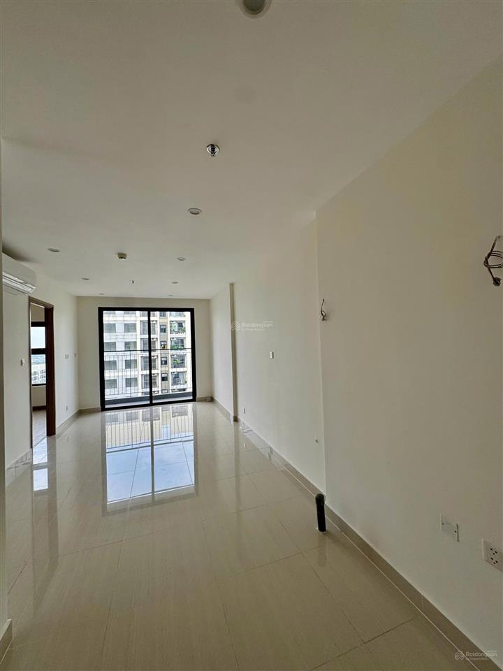 Giá hời vinhomes căn 2pn2wc bán giá 2.8 tỷ bao sang tên  0914 752 ***