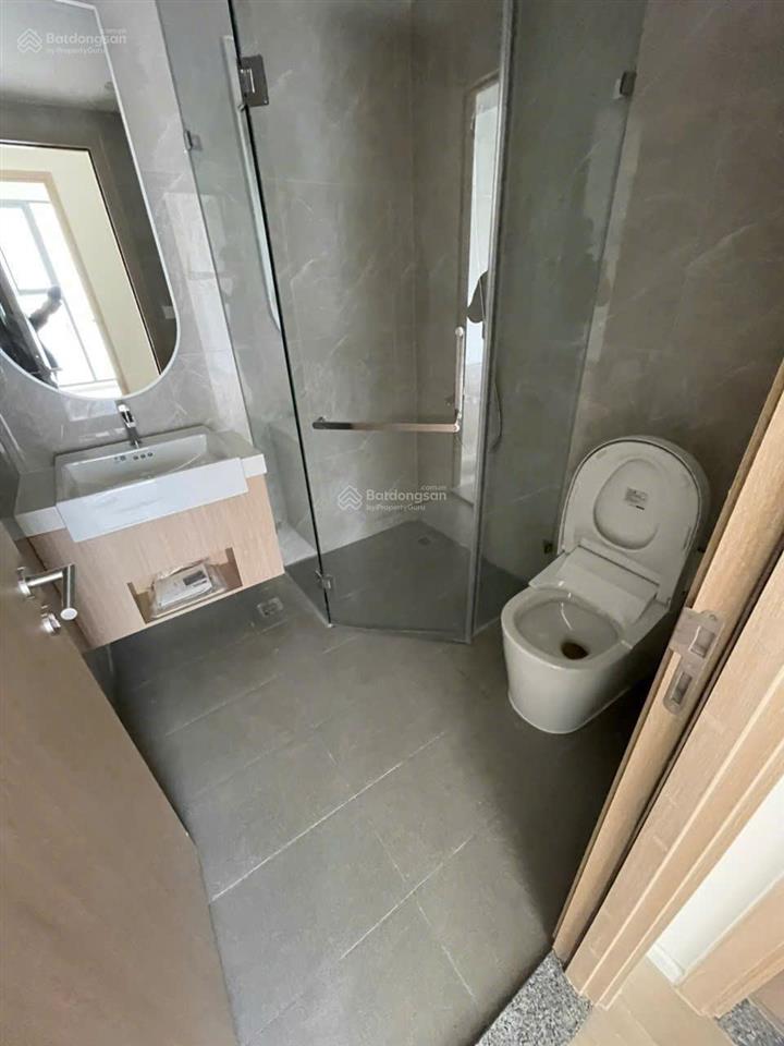 Chính chủ bán gấp ch masteri centre point 54m2 giá chỉ 3.650 tỷ bao sang tên.  0914 752 *** pkd