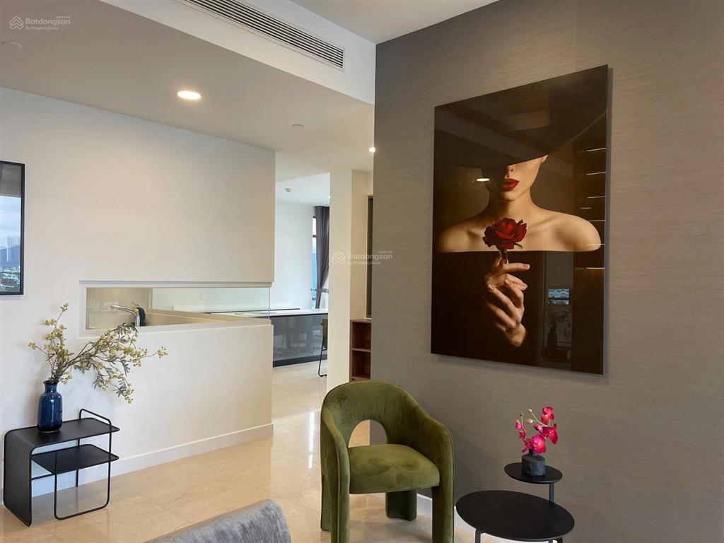 Giá tốt  chỉ 20 tỷ cho căn hộ 3pn 145m2 view sông tại the nassim, đã gồm 1 suất đậu ô tô