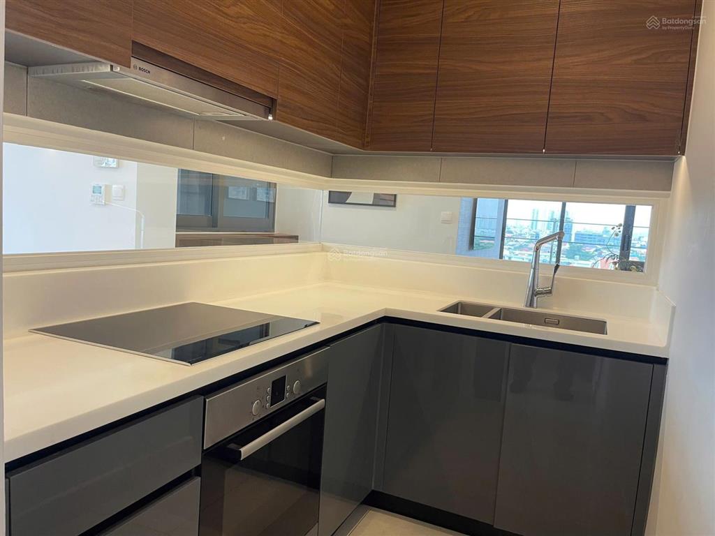 Giá tốt  chỉ 20 tỷ cho căn hộ 3pn 145m2 view sông tại the nassim, đã gồm 1 suất đậu ô tô