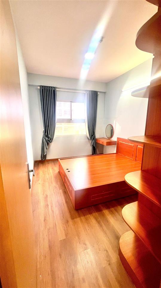 Giảm sâu 400tr. căn hộ 2pn chung cư carillon 7 tân phú sổ sẵn. view hồ bơi. 0933 658 *** triều