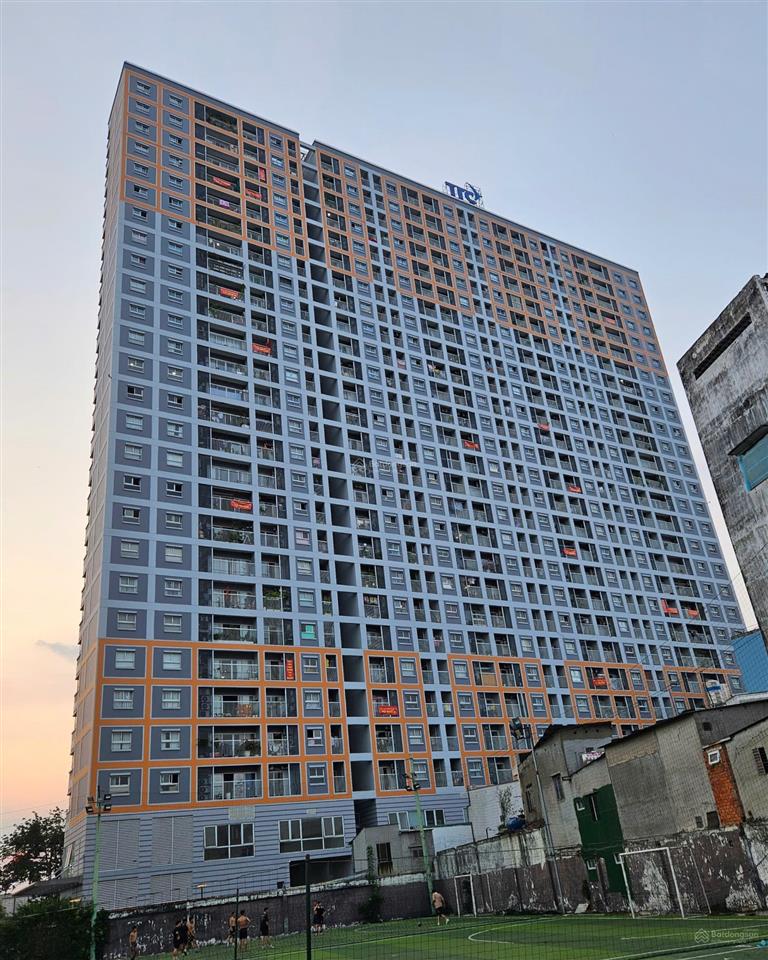 Giảm sâu 400tr. căn hộ 2pn chung cư carillon 7 tân phú sổ sẵn. view hồ bơi. 0933 658 *** triều