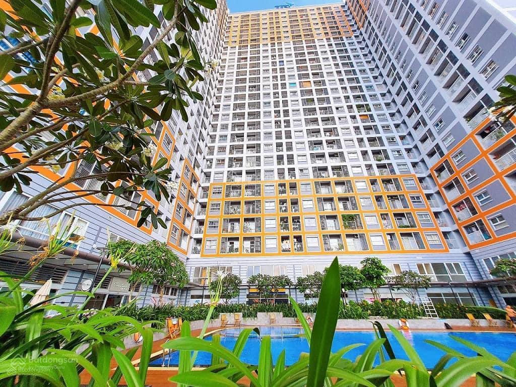 Giảm sâu 400tr. căn hộ 2pn chung cư carillon 7 tân phú sổ sẵn. view hồ bơi. 0933 658 *** triều