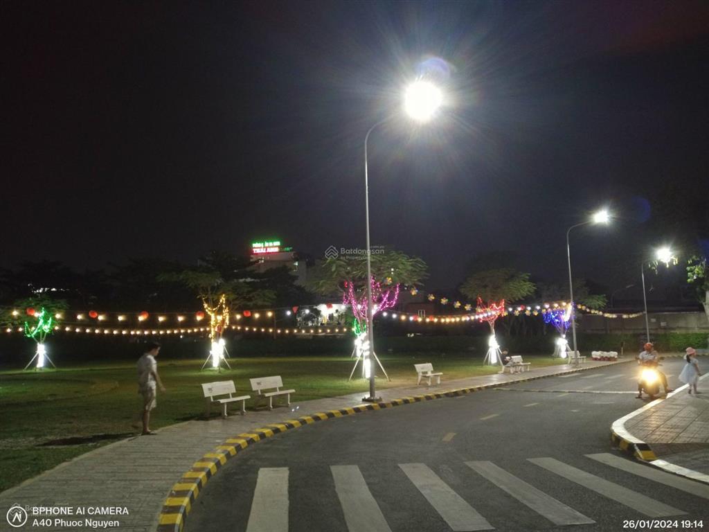 Căn hộ 2pn chung cư carillon 7 tân phú, sổ hồng riêng. có hồ bơi, cv, giá 3,85 tỷ