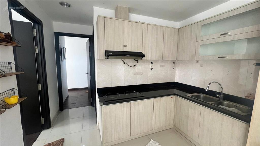 Cho thuê căn hộ 2pn chung cư carillon 2 tân phú. giá chỉ 10tr/tháng, có nội thất