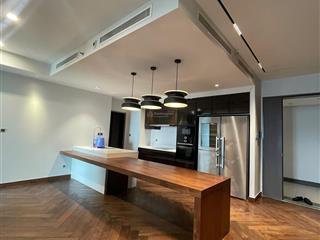 Nhà đẹp nội thất cao cấp tầng cao view thoáng tại chung cư cao cấp midtownm8