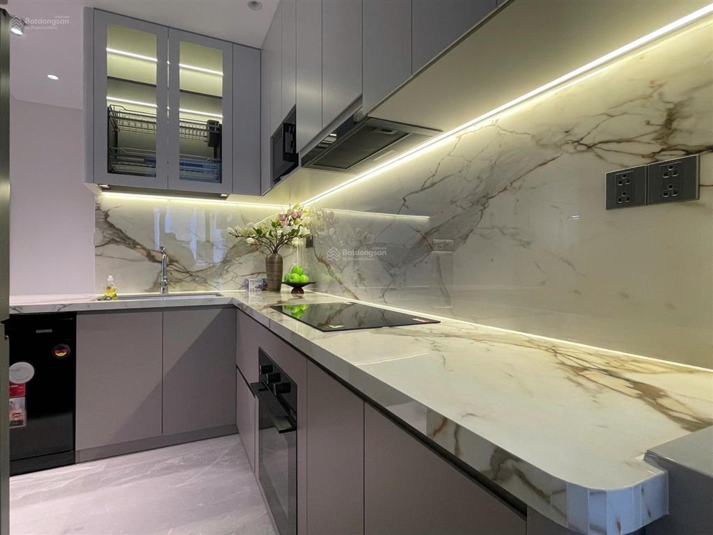 Cần tiền bán nhanh căn góc sky garden  pmhq7 nhà đẹp, mới 100%.  0918 360 ***
