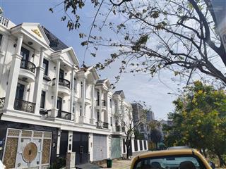 Bán nhà mặt phố centana city, 9,6 tỷ, 100m2, 5mx20m 3 tầng vinhomes, vđ3