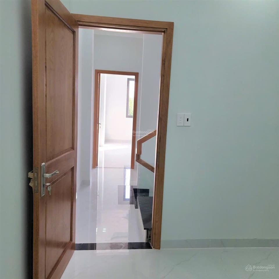 Bán nhà mặt phố trường lưu super star, 5,25 tỷ, 54m2, 3 tầng,long trường, q9, hcm vành đai 3,vinhom