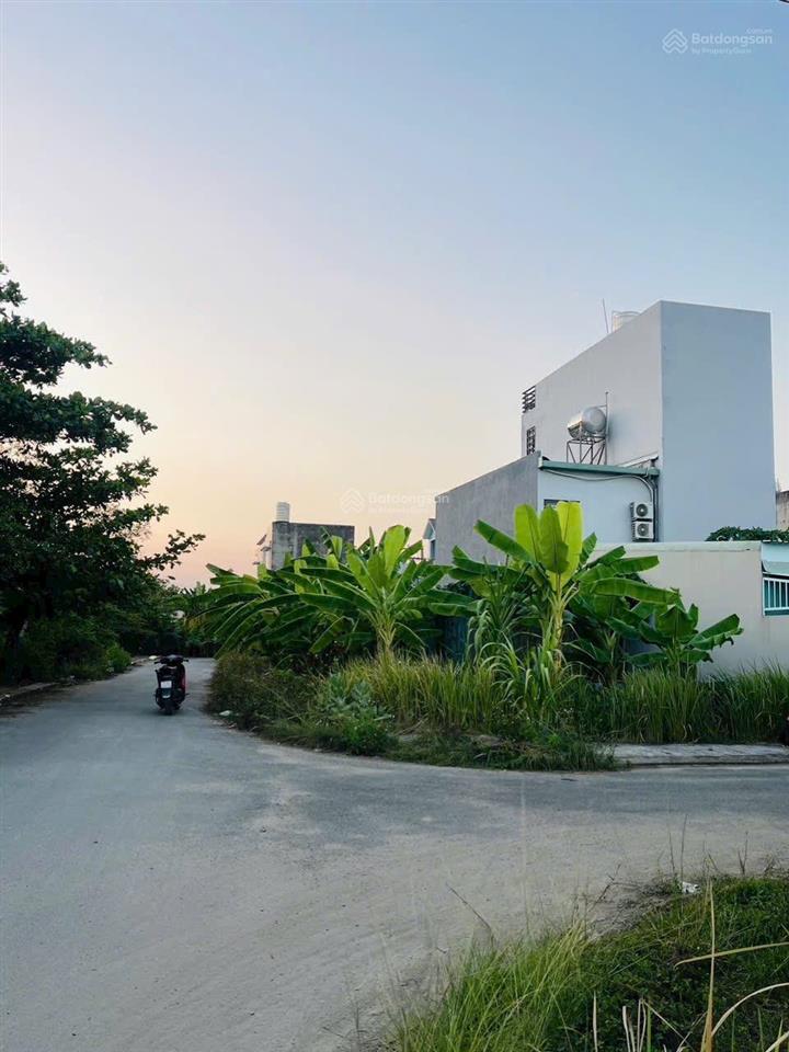 Bán đất nền dự án phố đông
quận 9, hồ chí minh, giá tốt, 4,5 tỷ, 80m2 lô góc (6,3) ngang
