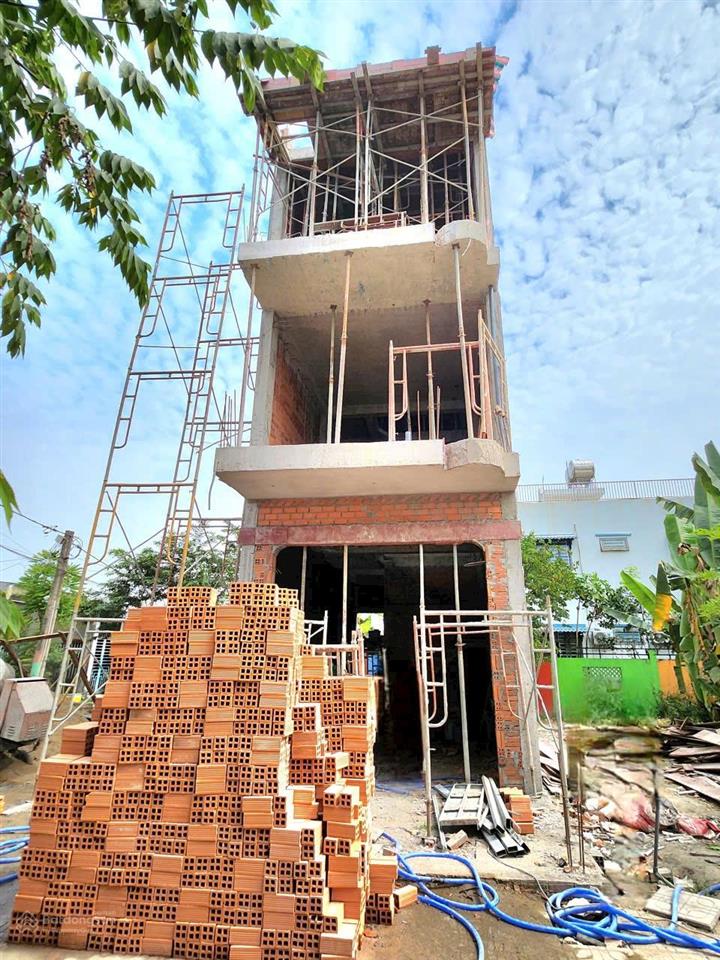 Bán nhà mặt phố kdc trường lưu, 4,93 tỷ, 58m2, 4pn, 4wc, 3 tầng ngay vành đai 3, vinhomes