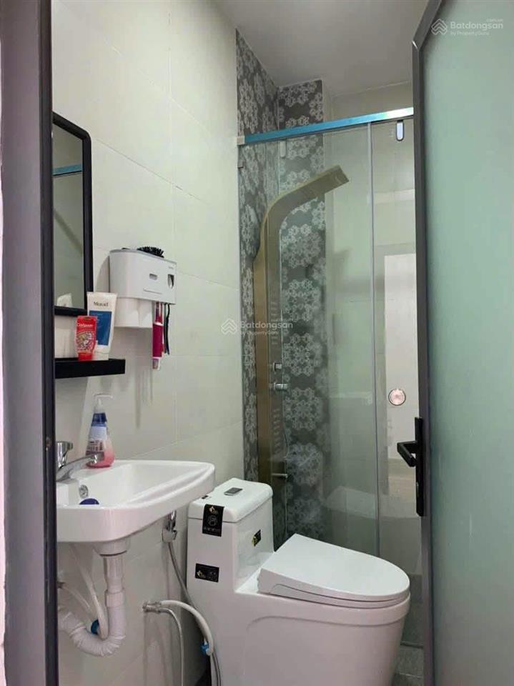 Cho thuê nguyên căn khu chợ long trường  trường lưu quận 9 hcm giá 9tr/tháng