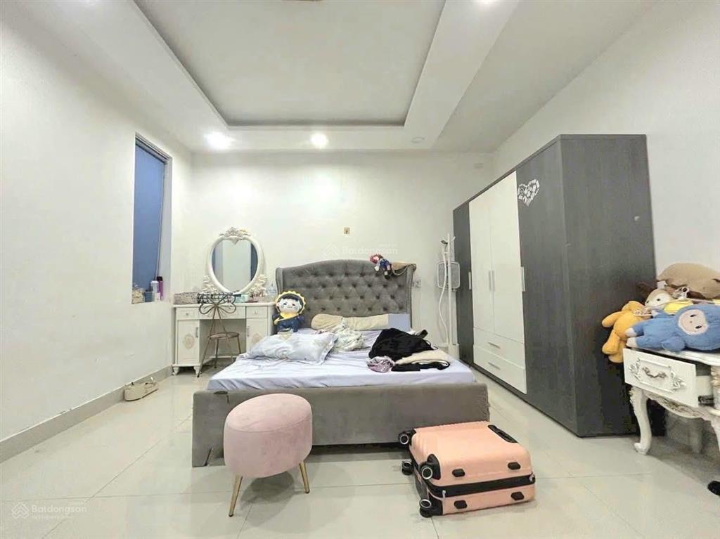 Chủ gửi hạ 800 triệu bán nhà phố 1 trệt 2 lầu khu dân cư centana điền phúc thành. long trường q9