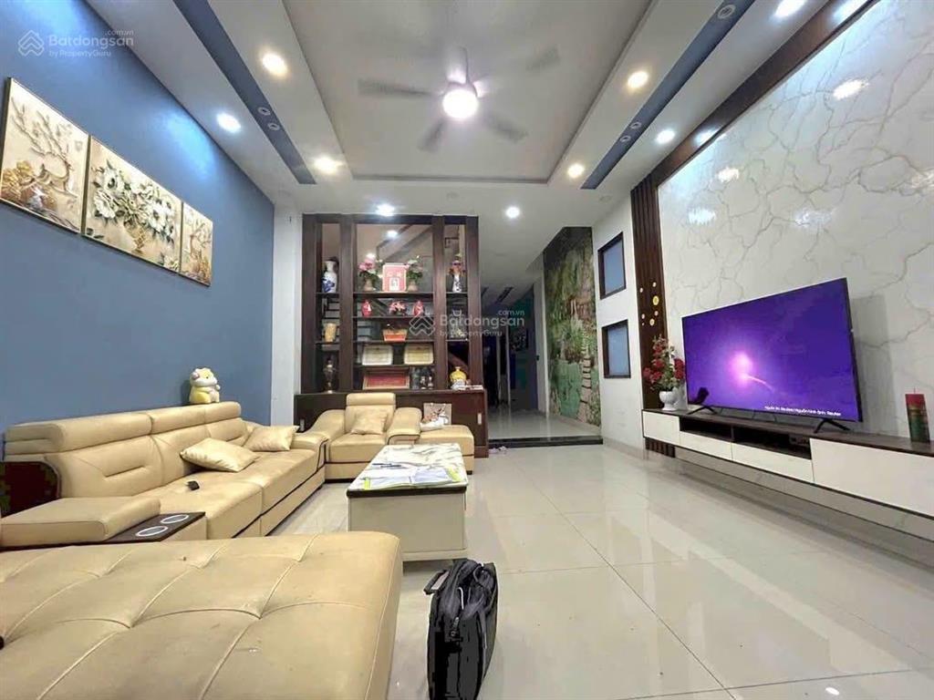Chủ gửi hạ 800 triệu bán nhà phố 1 trệt 2 lầu khu dân cư centana điền phúc thành. long trường q9