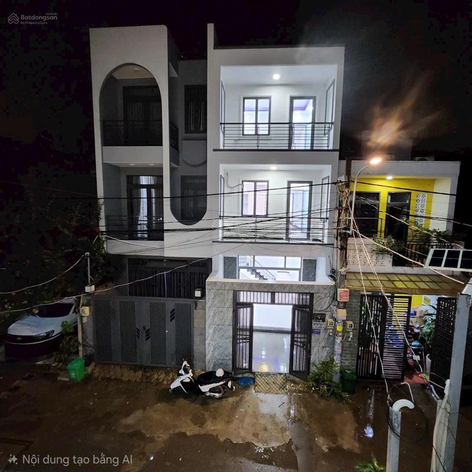 Ngon và rẻ chỉ 3,9 tỷ căn nhà 3 tầng đường 6m thông, gần chợ long trường q9 bên vành đai 3 , vinhom