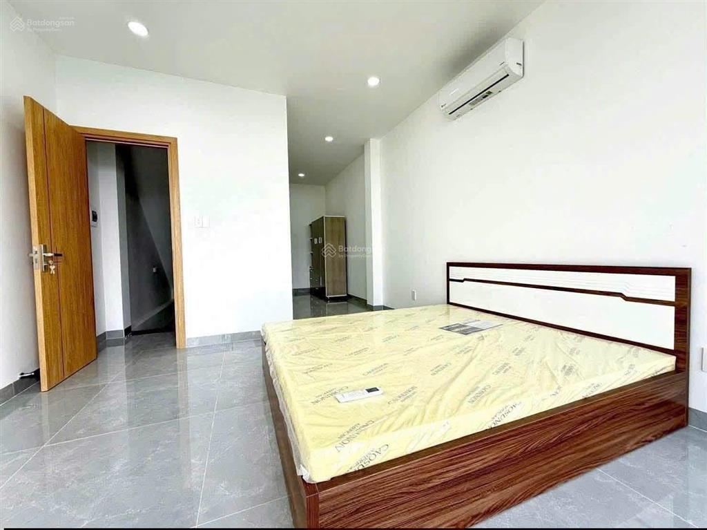 Giảm 700tr còn 4,9 tỷ nhà 4 tầng hoàn công đường số 1 kdc trường lưu long trường quận 9 hcm