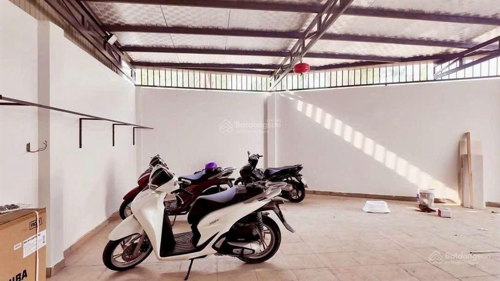 Chdv 4 tầng! kdc hoàng hữu nam p. tăng nhơn phú b q9, giá 18,5 tỷ, thu nhập 80tr/tháng