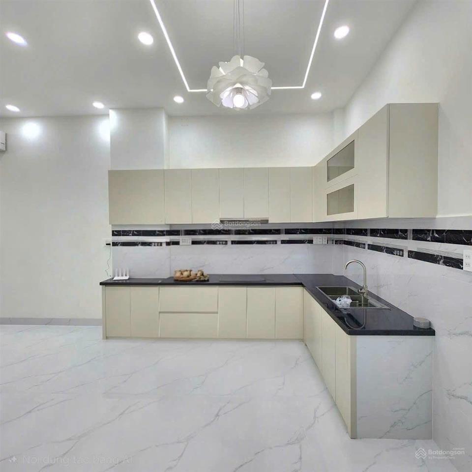 Giảm còn 4,5ty nhà gần vinhomes q9 ngay vành đai 3 giảm 800 tr bán nhà 3 tầng  4pn  4wc