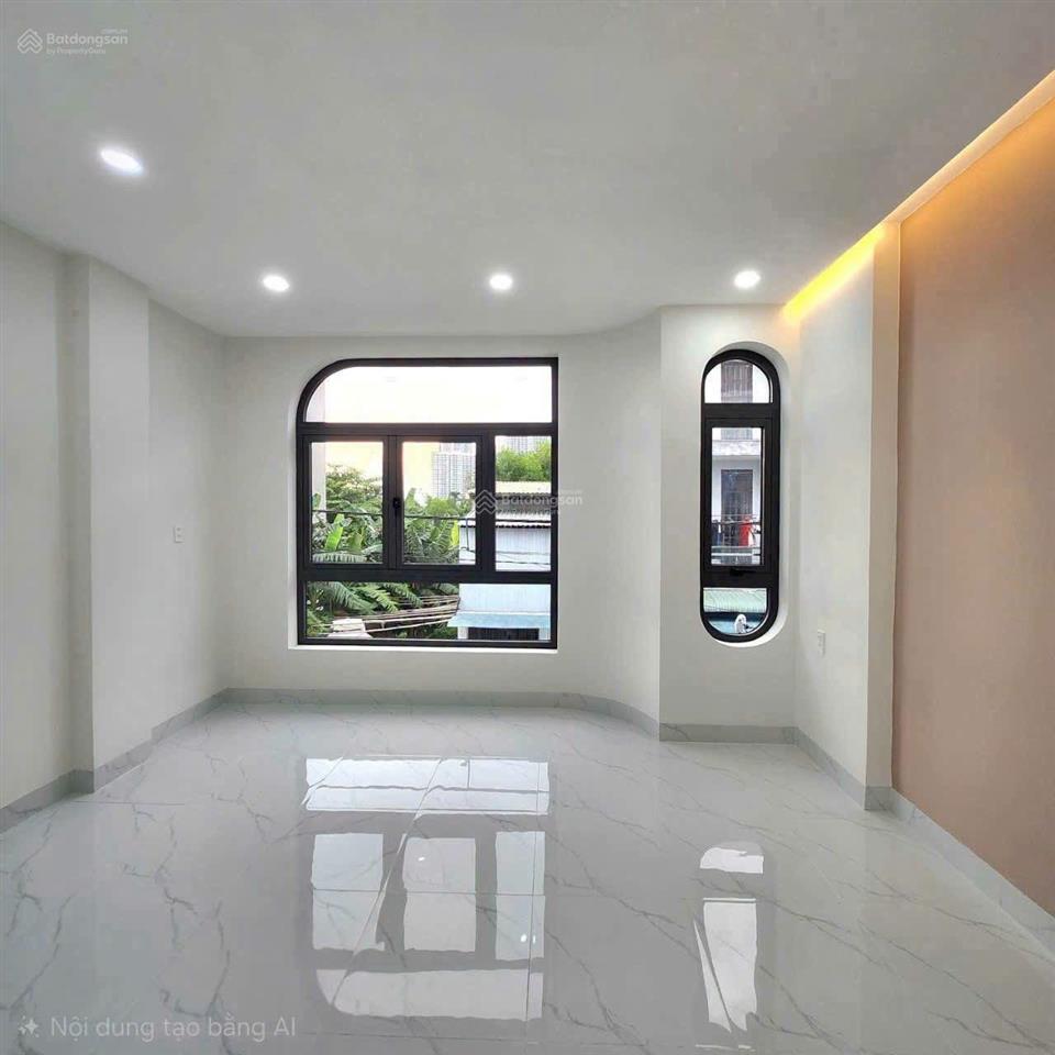 Giảm còn 4,5ty nhà gần vinhomes q9 ngay vành đai 3 giảm 800 tr bán nhà 3 tầng  4pn  4wc