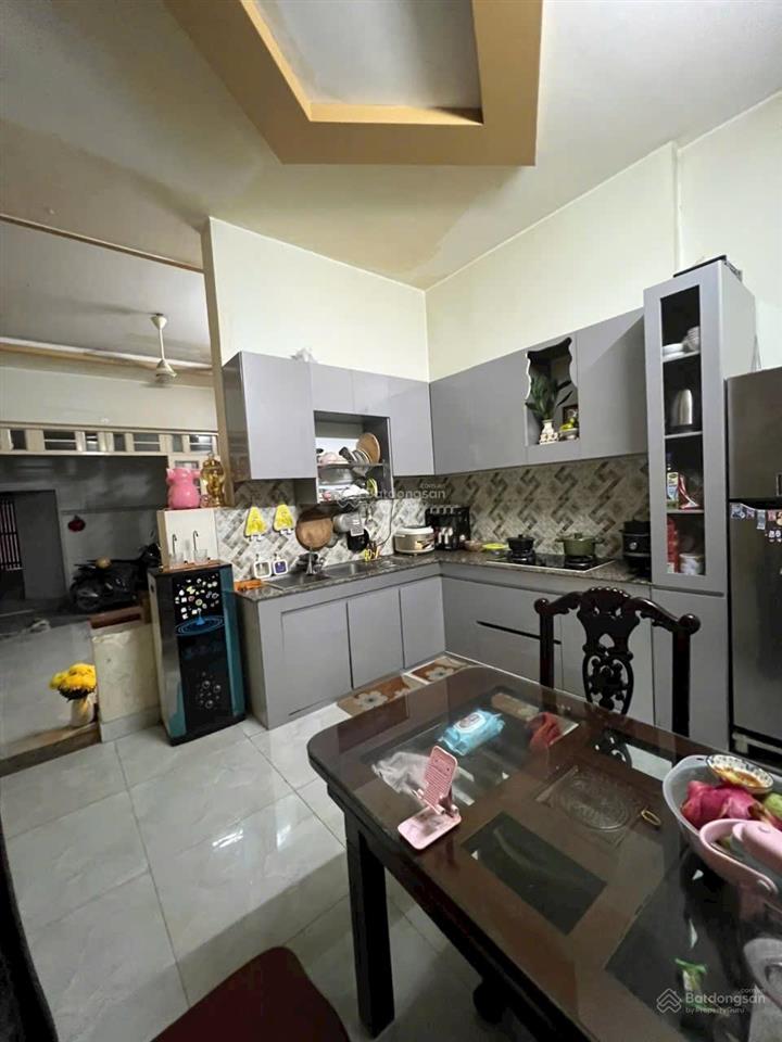 Hạ giá  chỉ 8,5 tỷ  còn tl có ngay nhà vị trí đẹp  mặt tiền kd lò lu q9 hcm