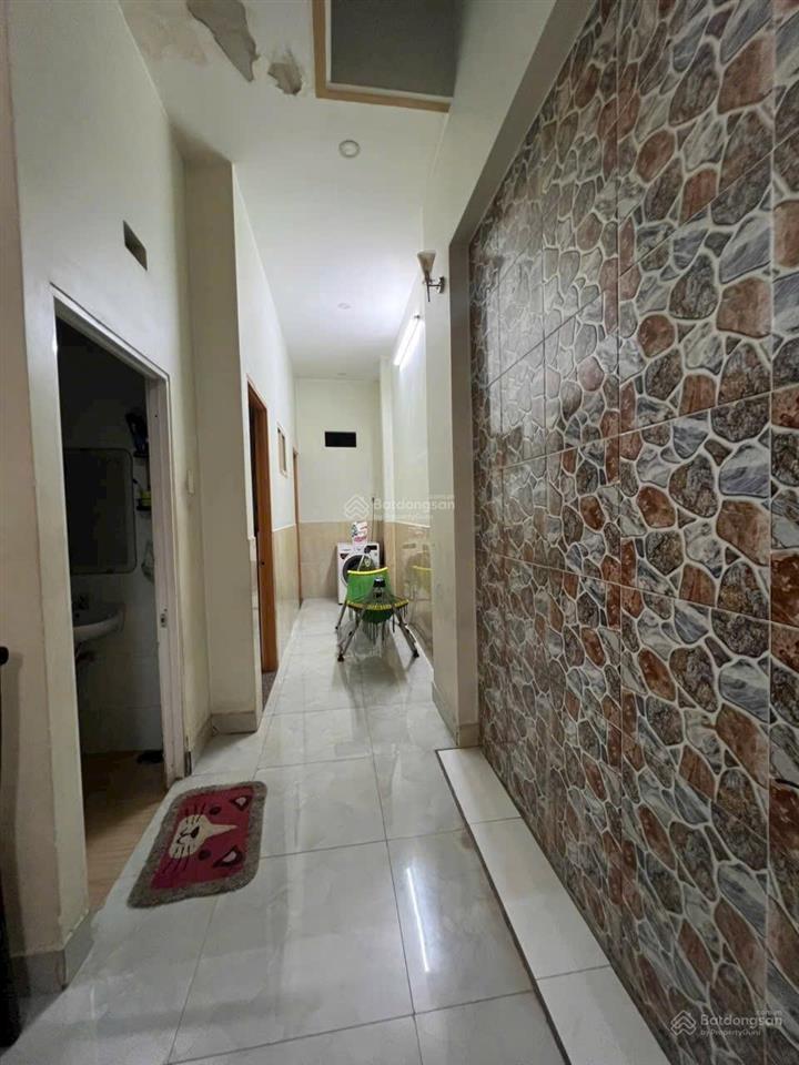 Hạ giá  chỉ 8,5 tỷ  còn tl có ngay nhà vị trí đẹp  mặt tiền kd lò lu q9 hcm