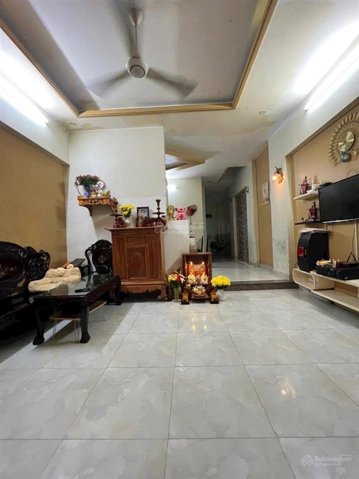 Hạ giá  chỉ 8,5 tỷ  còn tl có ngay nhà vị trí đẹp  mặt tiền kd lò lu q9 hcm