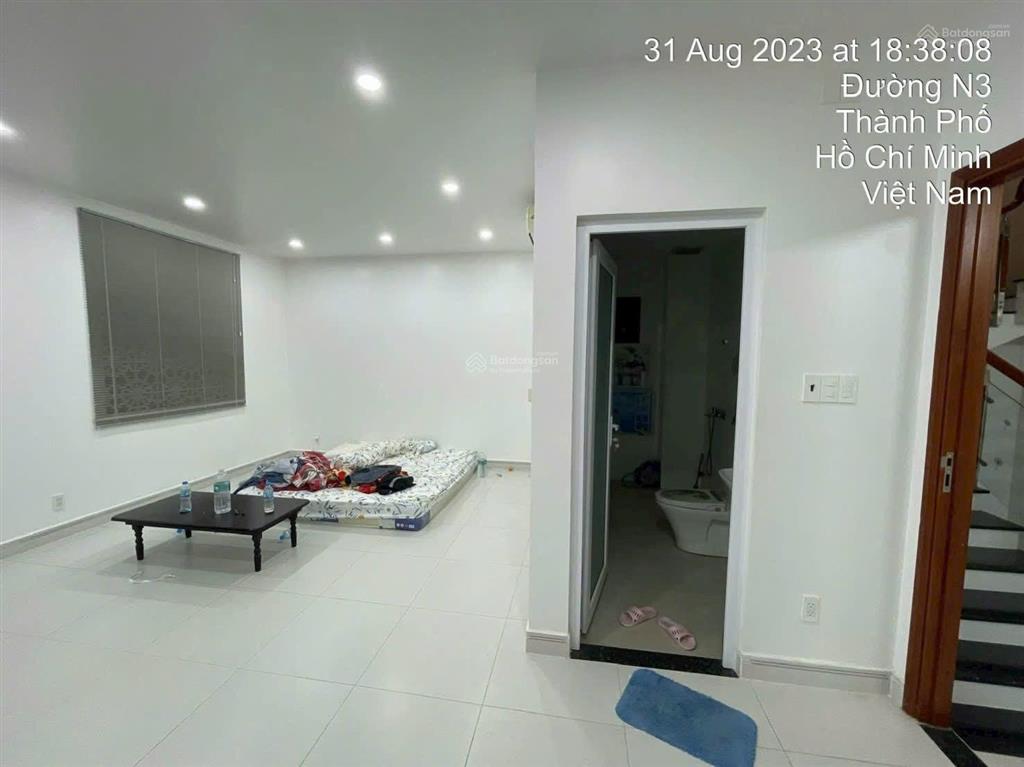 Cho thuê nhà căn góc 2mt 7x20m có sẵn 5 máy lạnh tại kdc centana điền phúc thành, q9! 12tr/