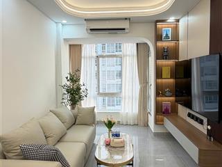 Cần bán nhanh căn hộ sky garden, nhà đẹp, mới 100%.  0917 300 *** em hằng