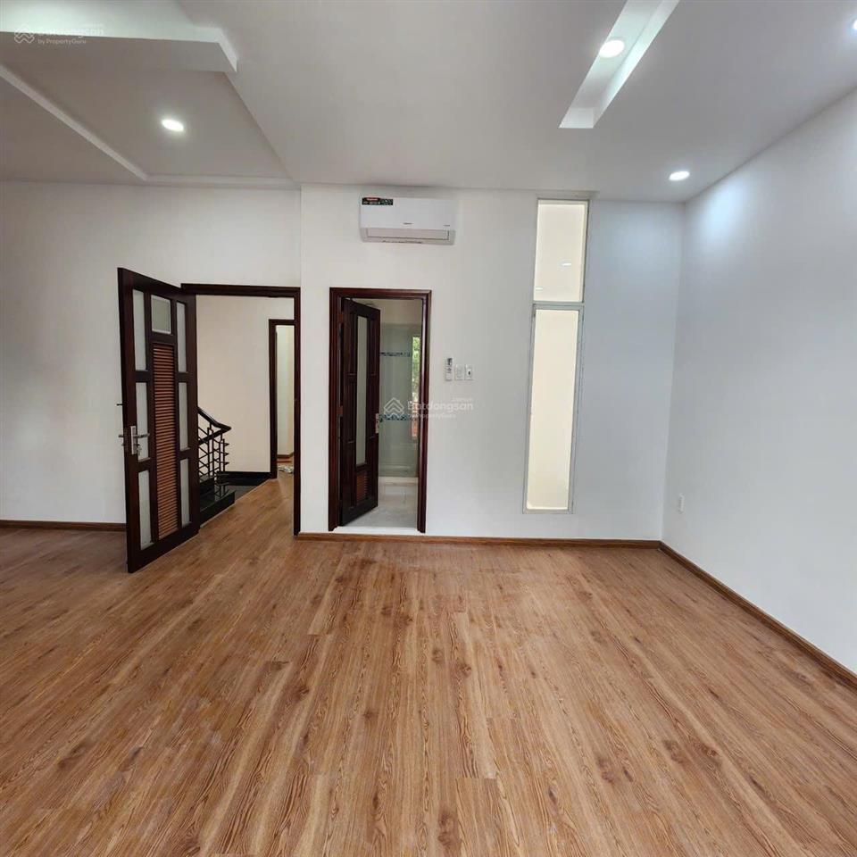Bán biệt thự căn góc hai mặt tiền đường số phạm hữu lầu p. phú mỹ quận 7