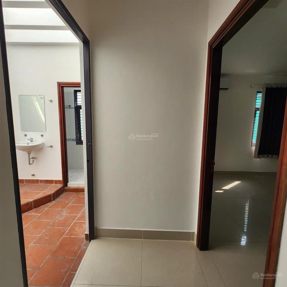 Bán biệt thự căn góc hai mặt tiền đường số phạm hữu lầu p. phú mỹ quận 7