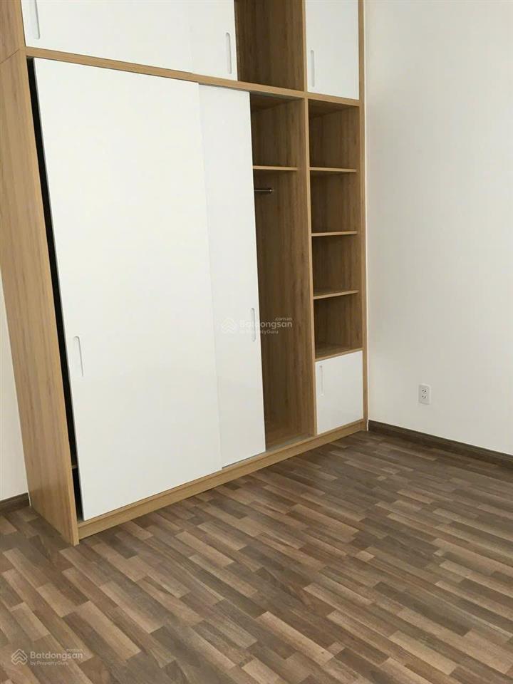 Bán căn hộ 76m2 giá 5,3 tỷ  tầng cao