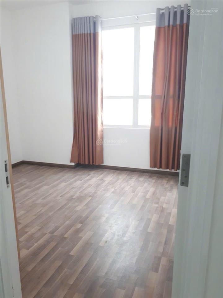 Bán căn hộ 76m2 giá 5,3 tỷ  tầng cao