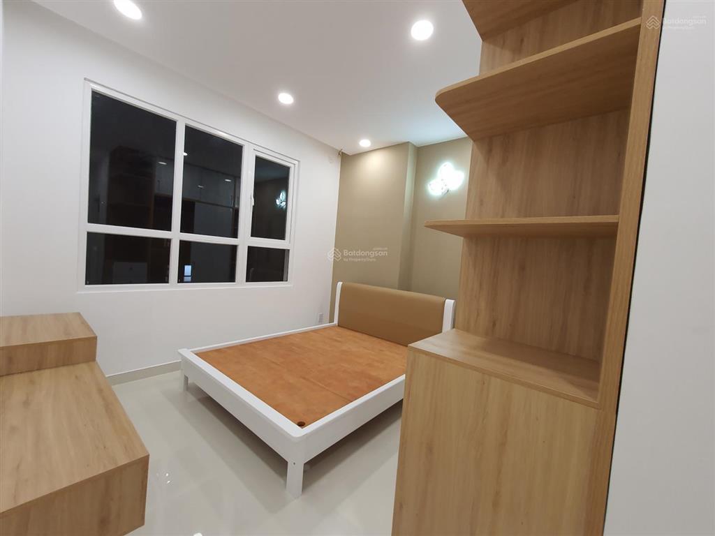 Em cần bán căn 3pn 2wc  căn hộ florita q7. dt 78m2, giá 5.6 tỷ