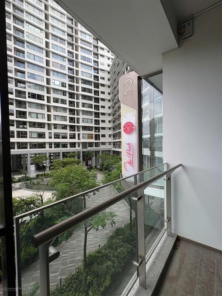 Cho thuê shop tầng hồ bơi, đẹp tại the peak midtown, 50 triệu vnd, 124m2, 3pn, 2wc
