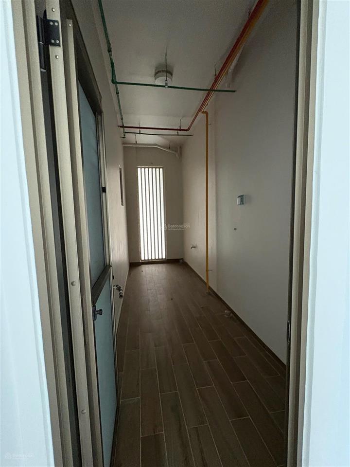 Cho thuê shop tầng hồ bơi, đẹp tại the peak midtown, 50 triệu vnd, 124m2, 3pn, 2wc