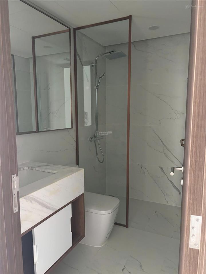 Cho thuê shop tầng hồ bơi, đẹp tại the peak midtown, 50 triệu vnd, 124m2, 3pn, 2wc