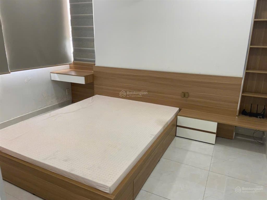 Cần cho thuê căn hộ hưng phát silver star đường nguyễn hữu thọ, nhà bè