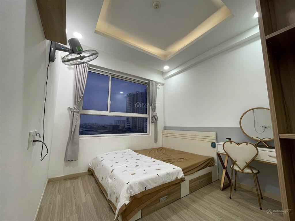 Cần bán ch richstar 2pn full nt | giá 3,5 tỷ. tầng trung view thoáng.  0918 748 ***