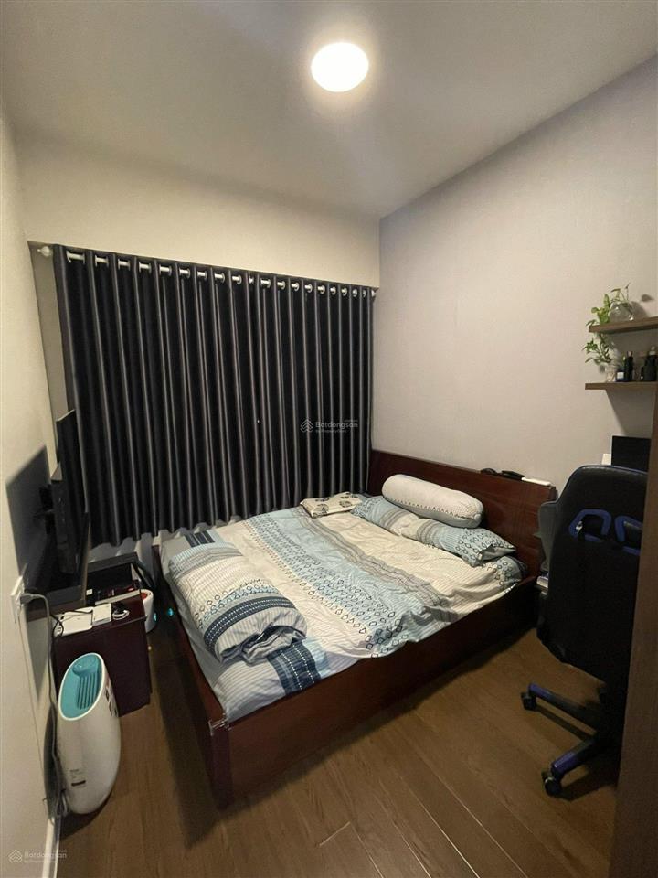 Cần bán ch richstar 2pn full nt | giá 3,5 tỷ. tầng trung view thoáng.  0918 748 ***