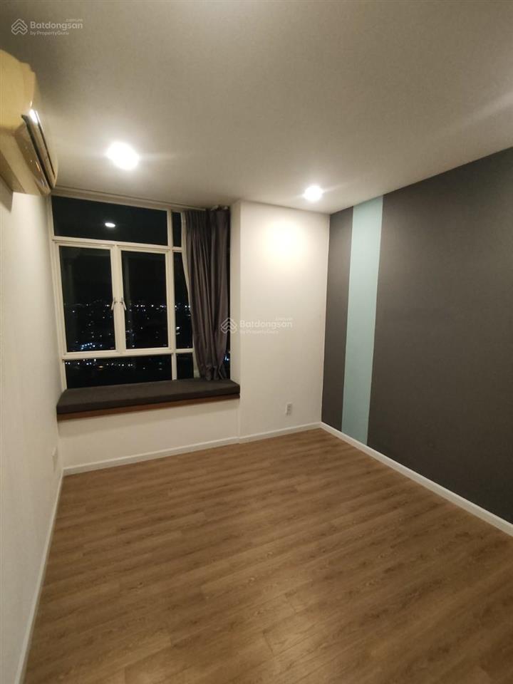 Cần bán căn hộ hoàng anh 2, quận 7, 3pn, 3wc, nhà đẹp, thoáng mát, giá 5 tỷ.  0902 597 *** hoa