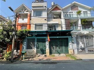 Bán nhà phố 3 tầng dt 8x20m tại kdc nam long phú thuận, quận 7 giá 19,8 tỷ  0917 796 ***