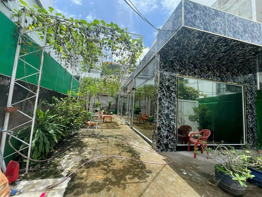 Bán nhà cấp 4 (8x18m) tiện xây mới tại đường 49, tân quy, quận 7, giá 26,5 tỷ  0917 796 ***
