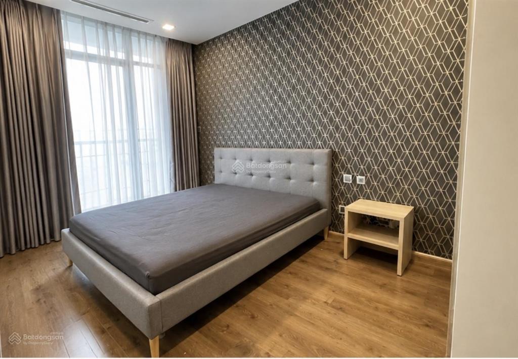 Cho thuê căn hộ 2 phòng ngủ view sông và công viên giá chỉ 28tr.  0907 999 ***