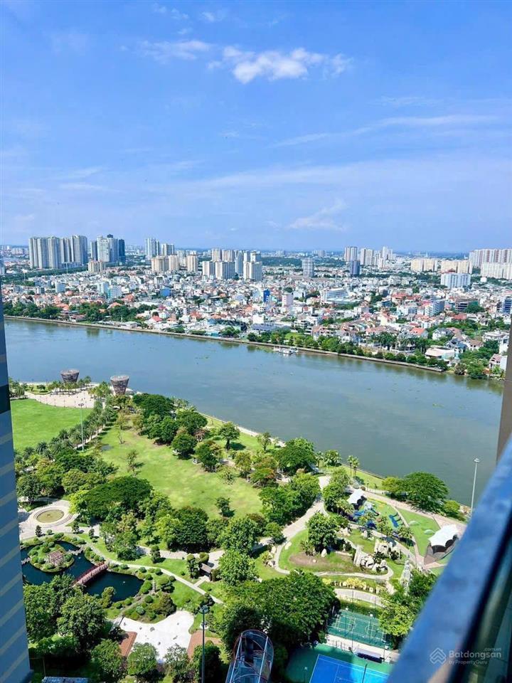 Cho thuê căn hộ 2 phòng ngủ view sông và công viên giá chỉ 28tr.  0907 999 ***