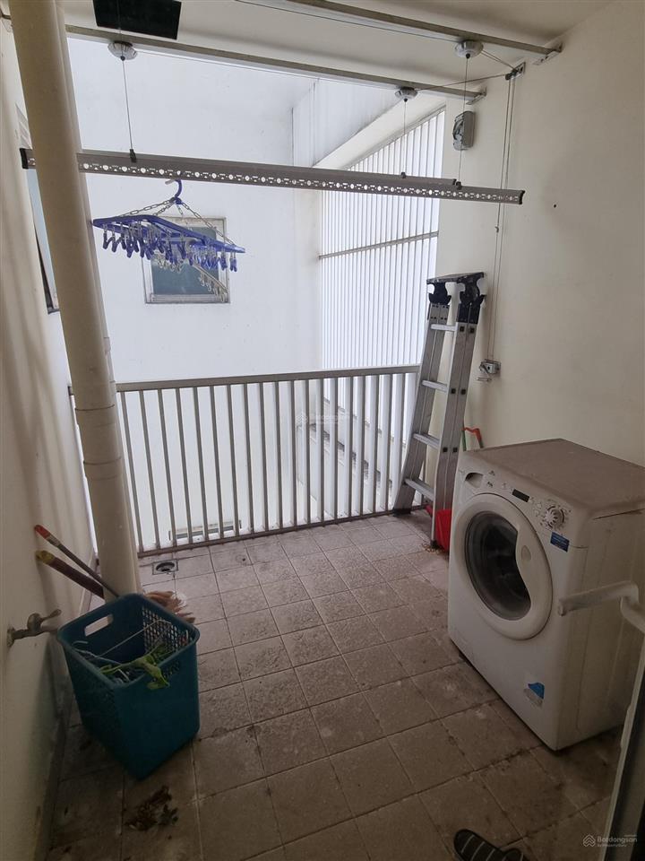 Bán ch grand view d pmh q7. dt 145m, ban công dài .  0947 833 *** phượng