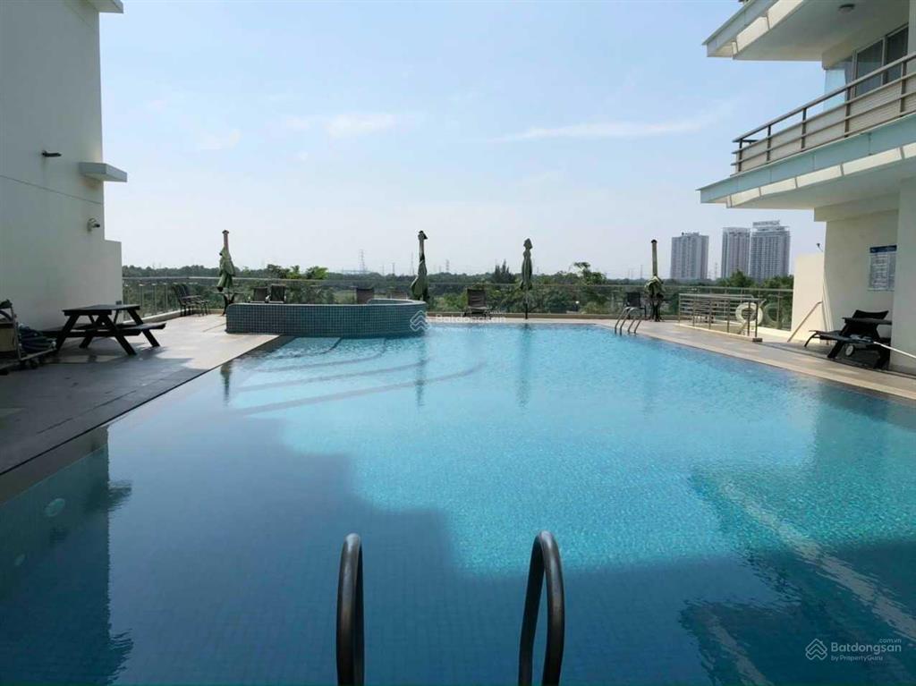 Bán ch grand view d pmh q7. dt 145m, ban công dài .  0947 833 *** phượng